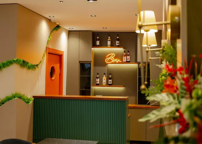 Fly Point Airport Hotel