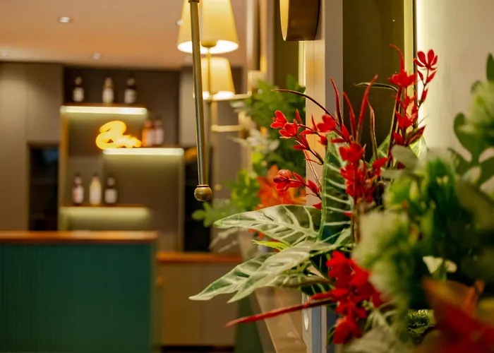 Fly Point Airport Hotel