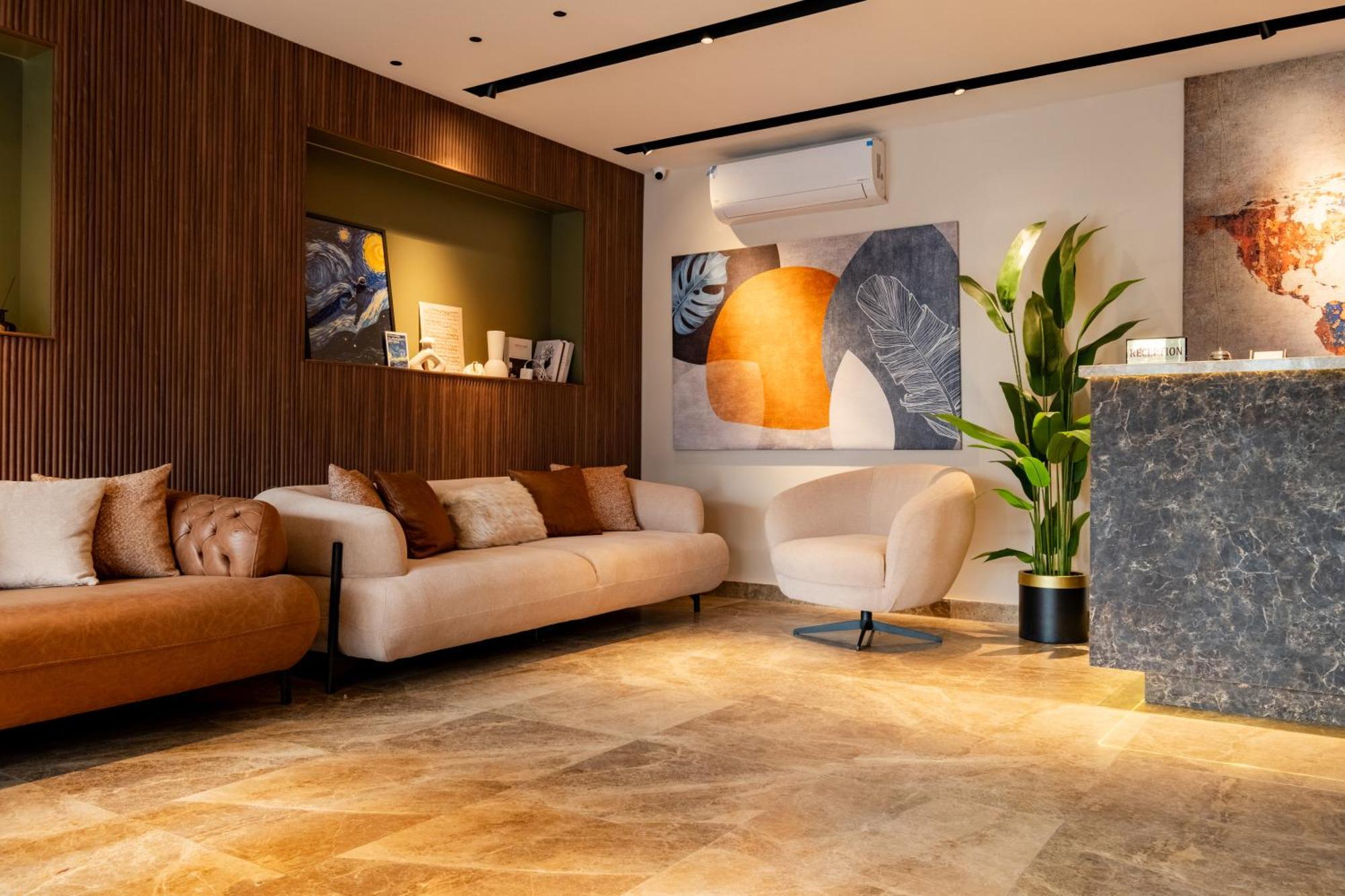 Fly Point Airport Hotel 3*