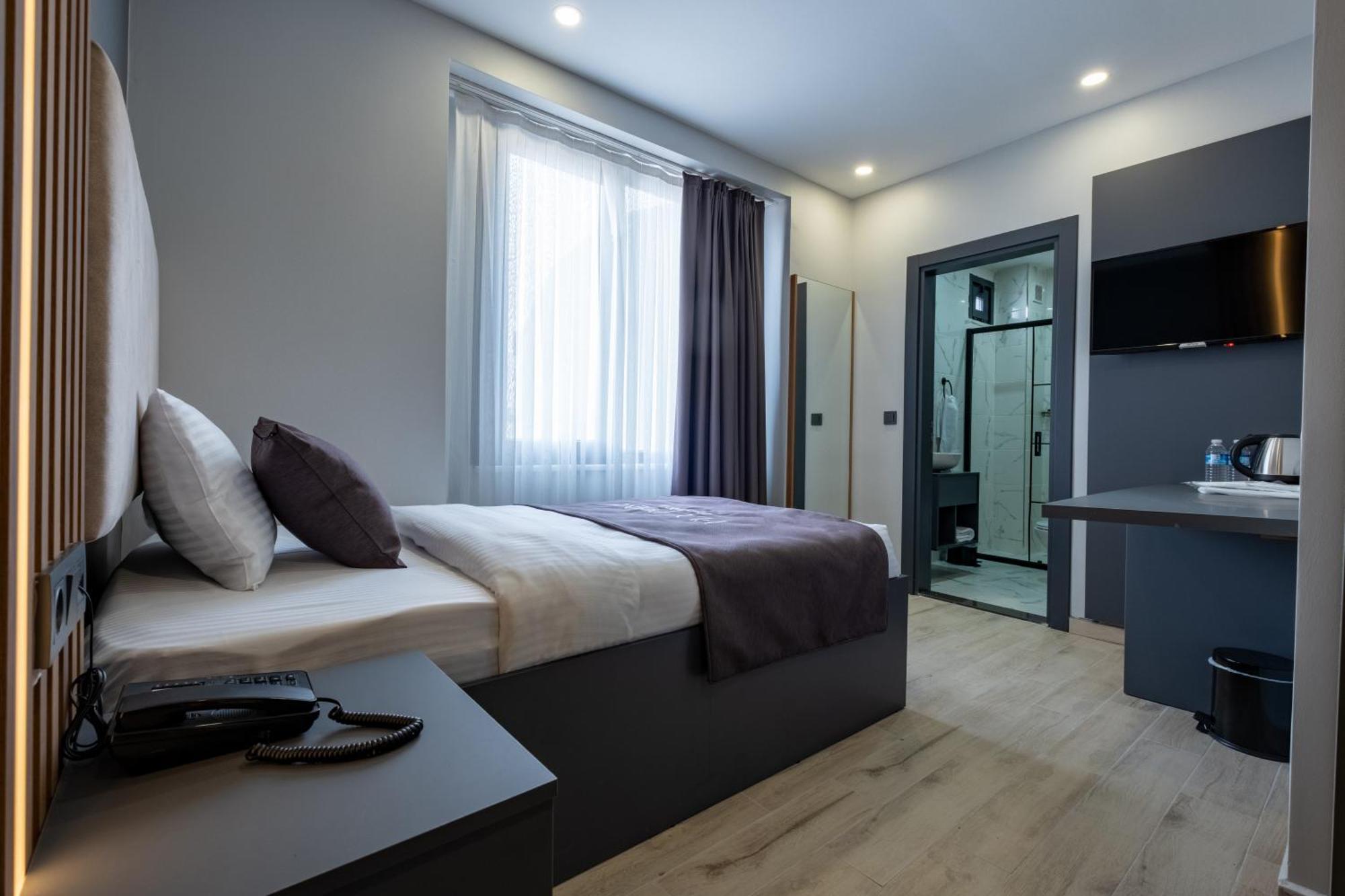 Hotel Fly Point Airport 3*